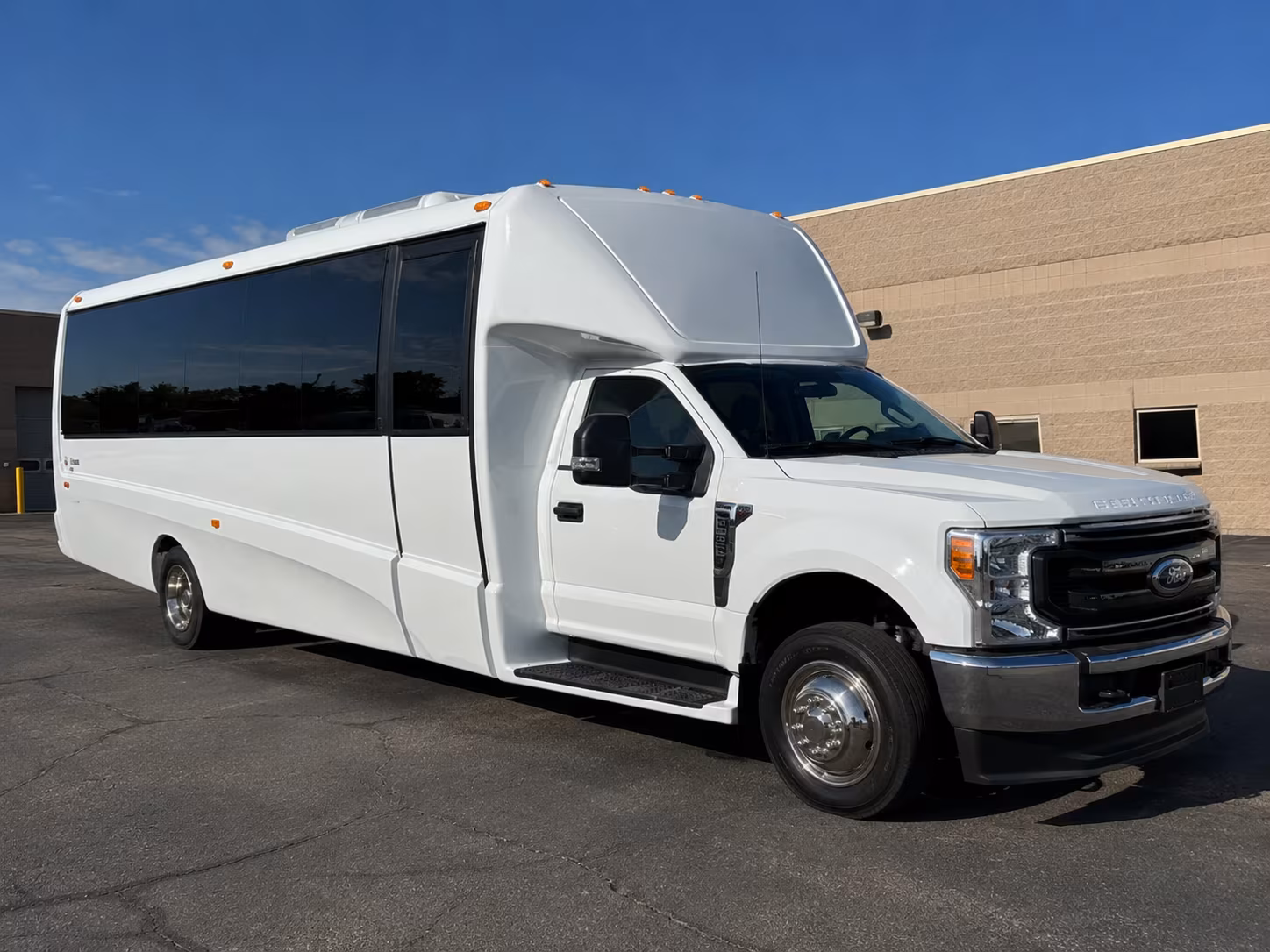 brookhaven easy employee shuttles with a brookhaven bus rental