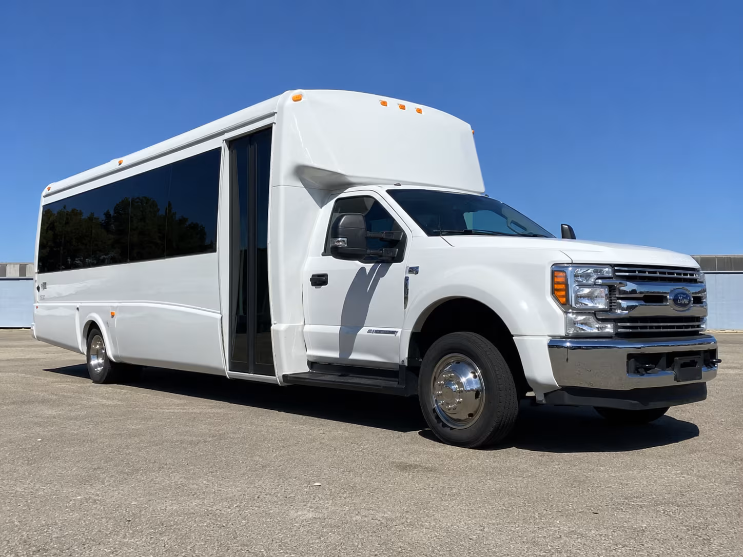 brookhaven winery shuttle bus rentals in brookhaven