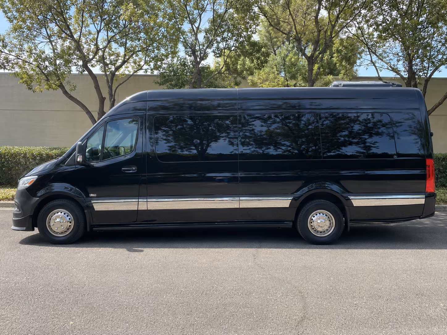chamblee give your group a better prom ride with chamblee prom bus rentals