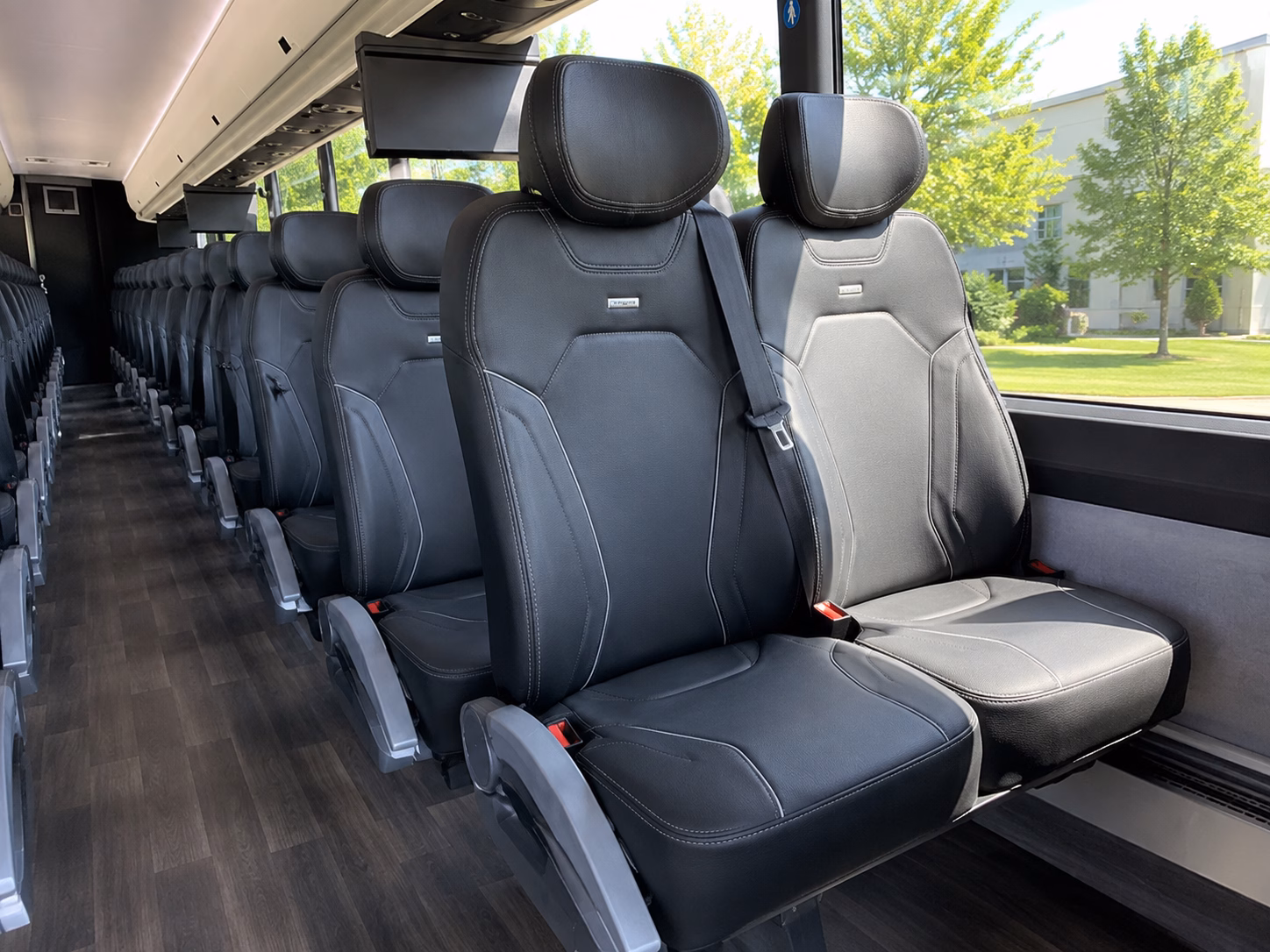 sandy springs government shuttle services along ga 400 and the perimeter