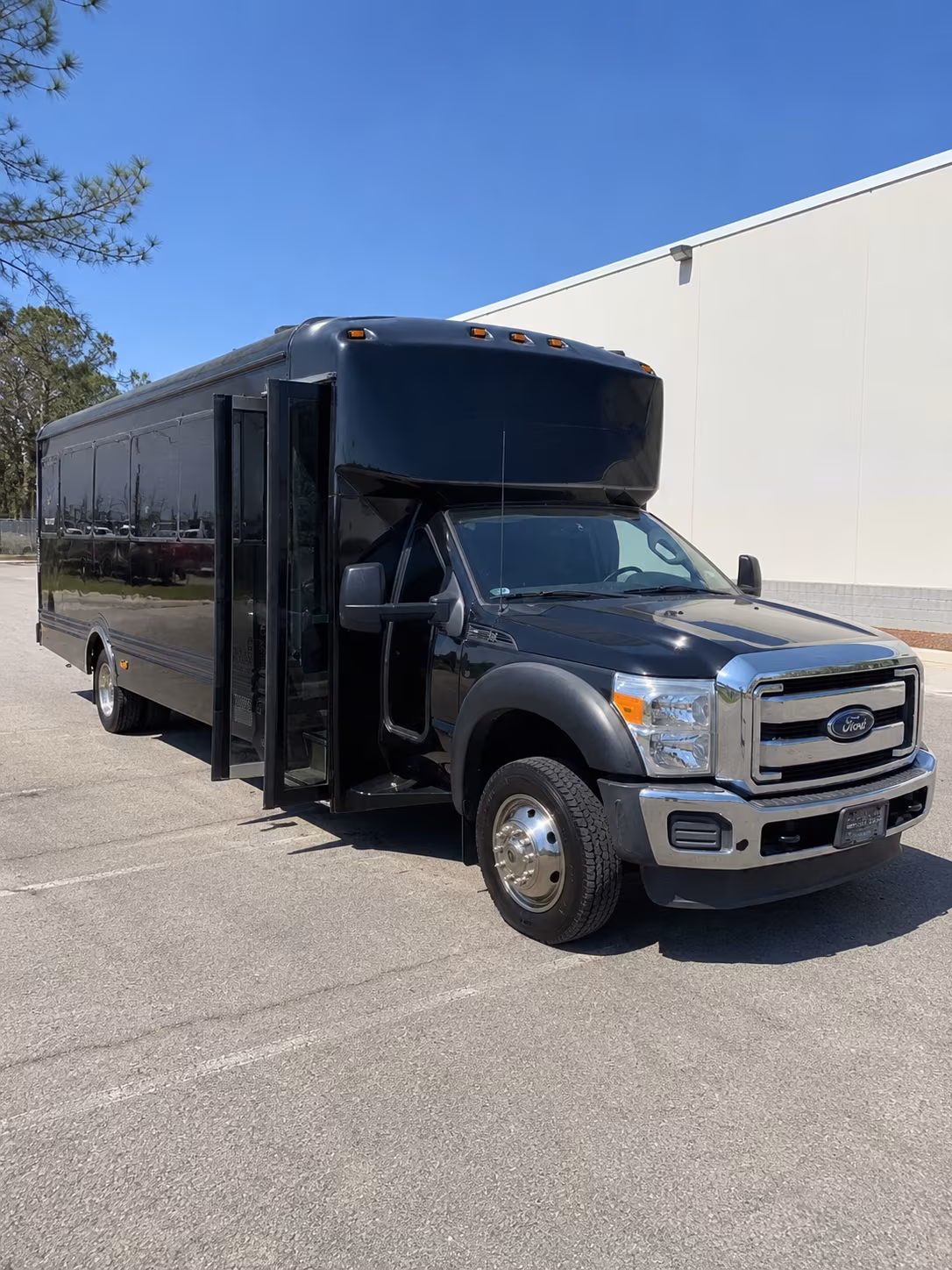 sandy springs wedding party bus rental