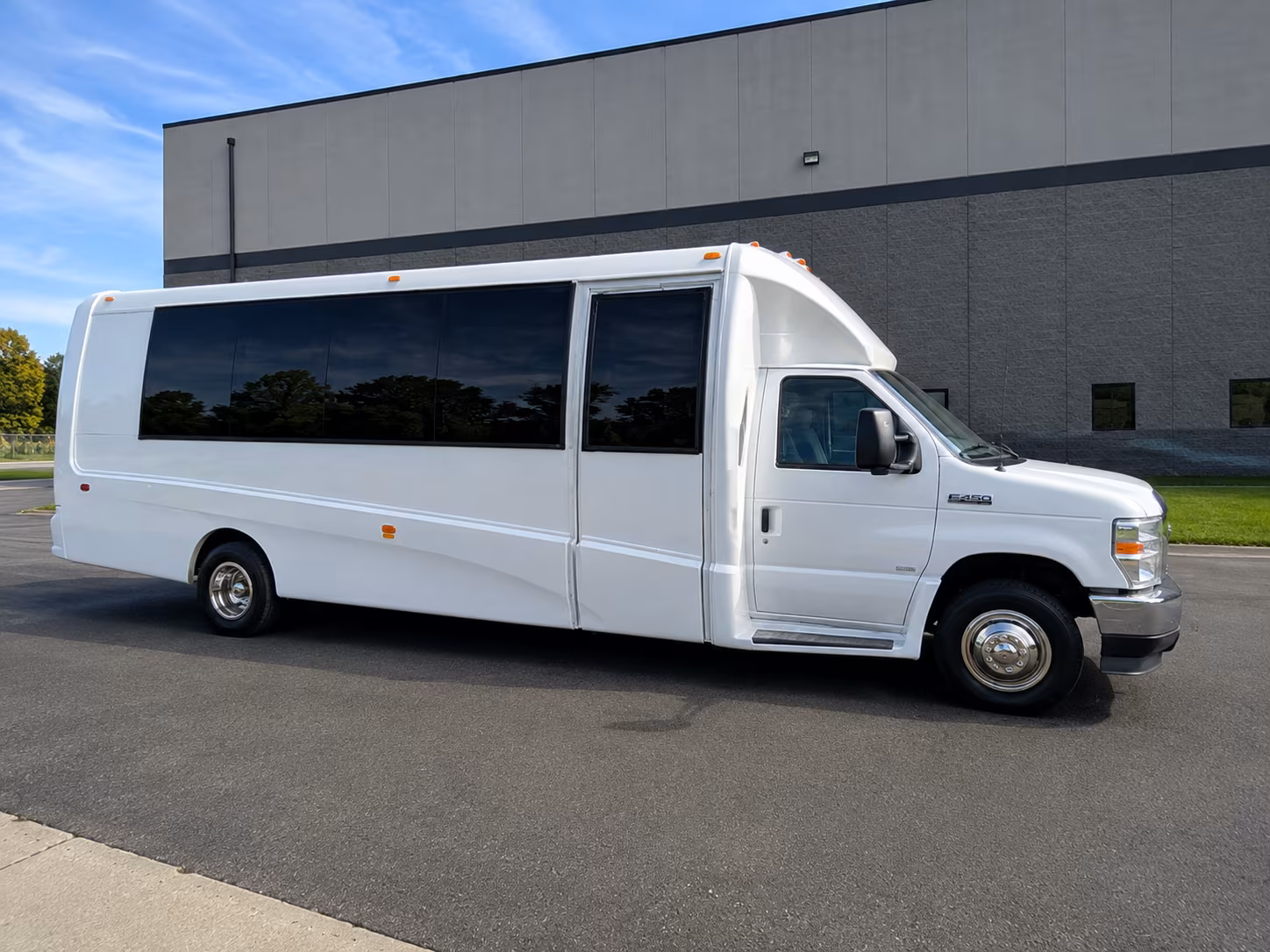 skip ga 400 traffic and let the bus handle the ride to dahlonega wine country